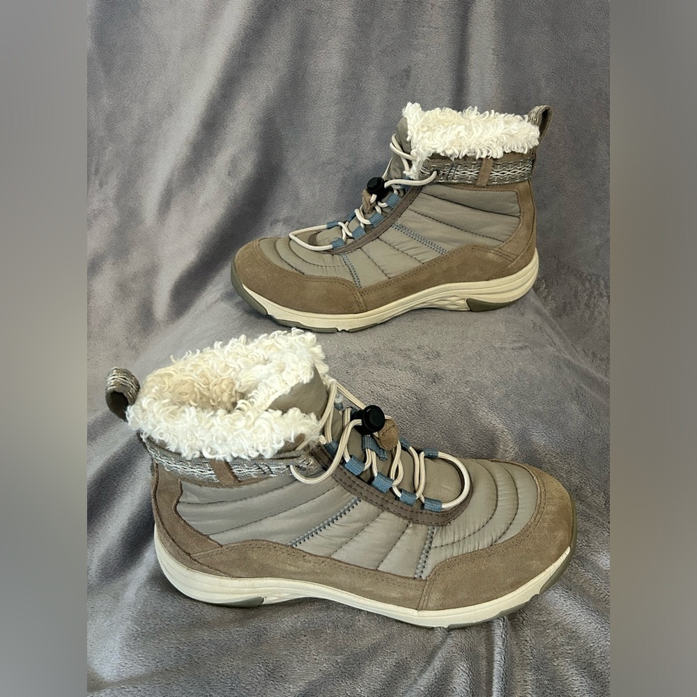 Merrell Women's Winter Boots - Tan/Olive Green